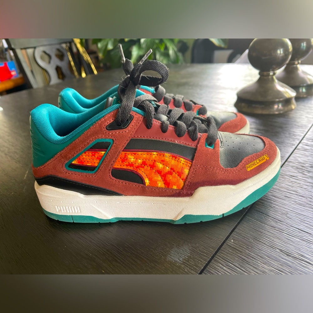 2022 Minecraft × Slipstream Jr 'Nether'
Boys Puma X Minecraft Collab Size 5 EUC